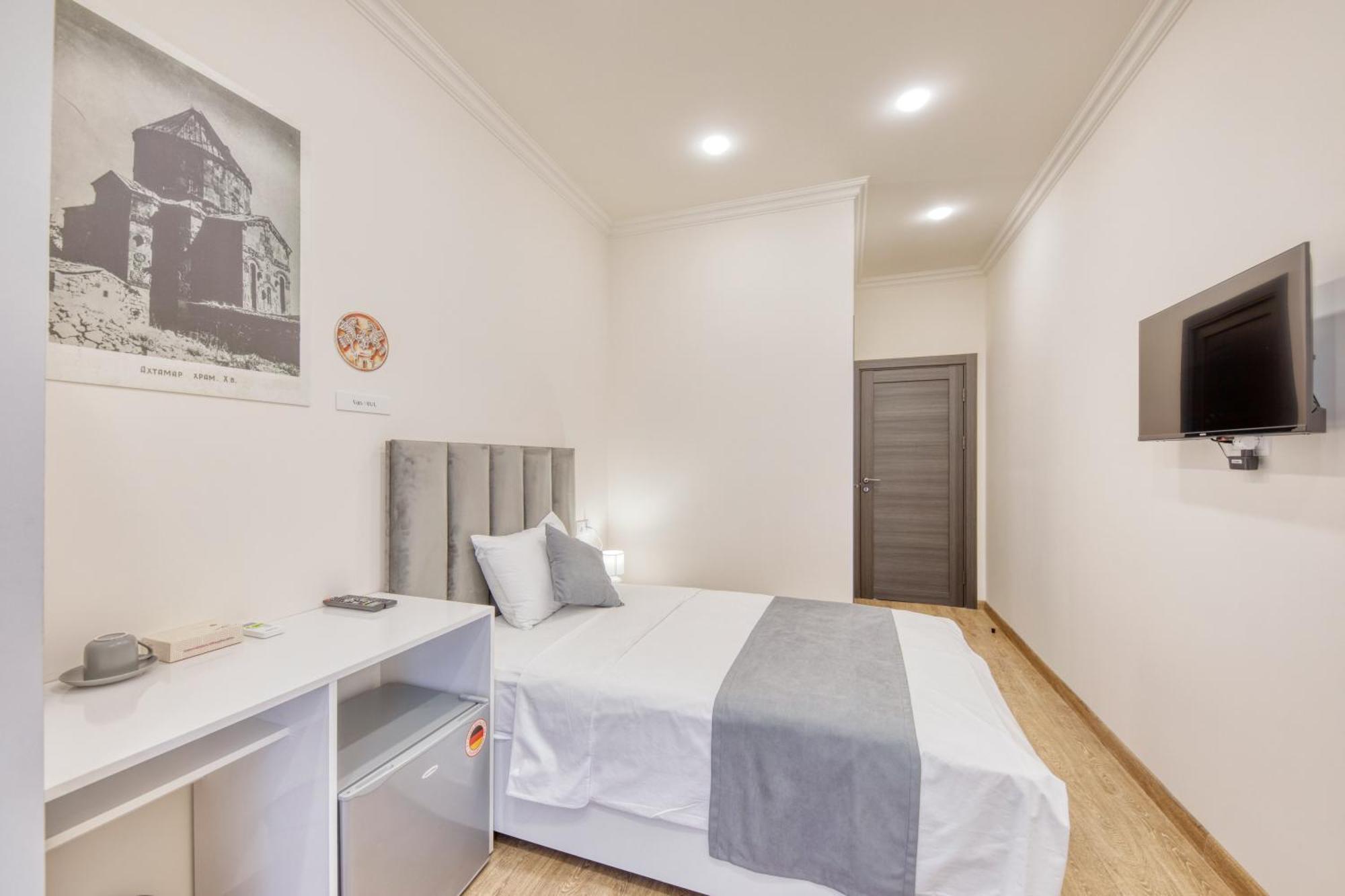 Maison Heritage Hotel Erevan Esterno foto